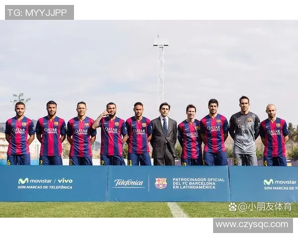 模仿世界足球巨星风采的球迷人物以及他们的模仿技巧与独特魅力