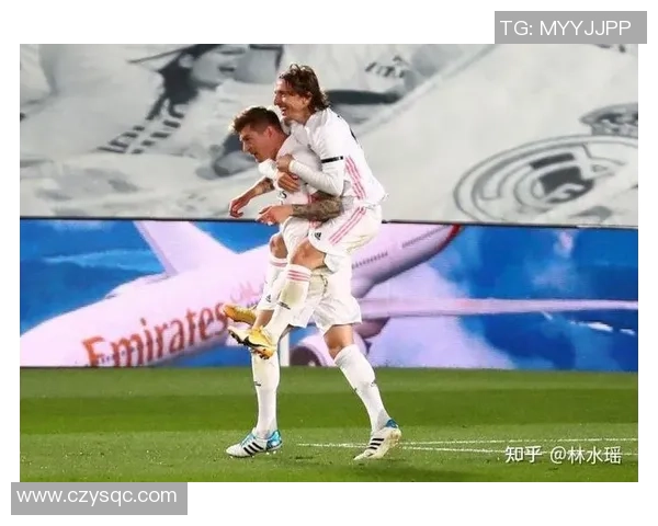 球星横版贴纸足球大作战带你重温经典足坛瞬间尽享趣味收藏体验 球星横版贴纸足球大作战带你重温经典足坛瞬间尽享趣味收藏体验